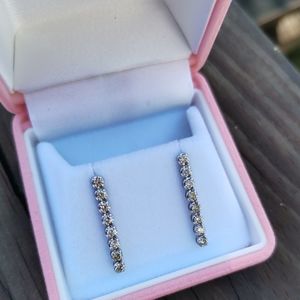 0.50ct 18k WG Diamond Drop Earring